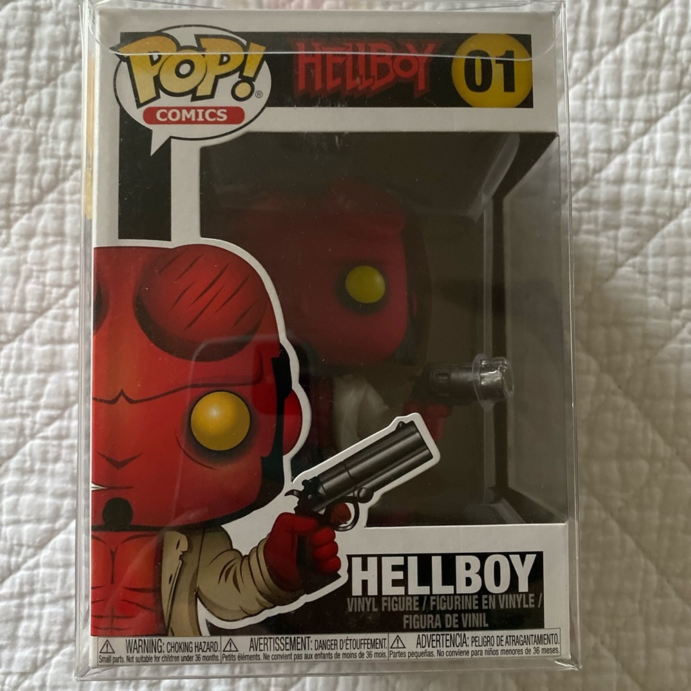 FUNKO POP COMICS HELLBOY HELLBOY#01